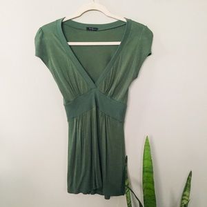 ♦️ Buy 2 Get 1 Free Forever 21 flowy green v neck blouse medium